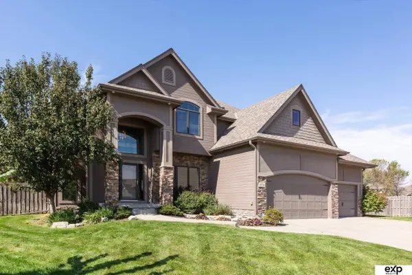 19721 O Circle, Omaha, NE 68135