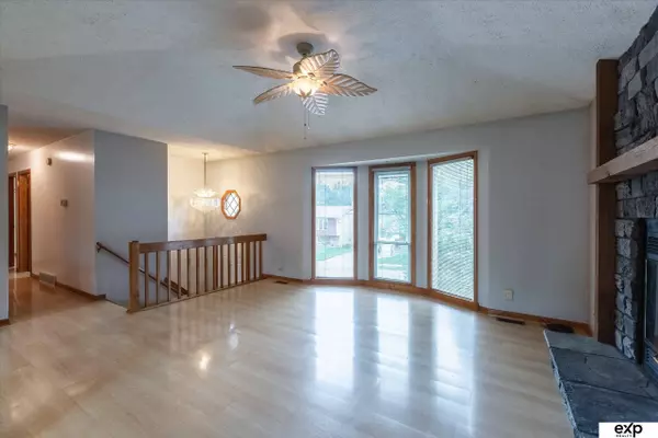 8655 Monroe Street, Ralston, NE 68127