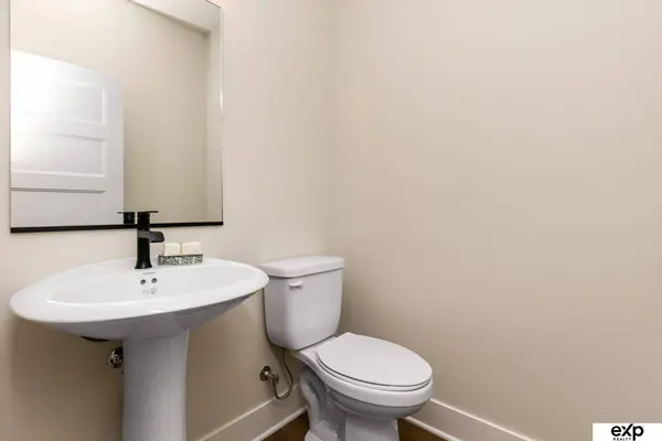 10202 S 184th Street, Omaha, NE 68136