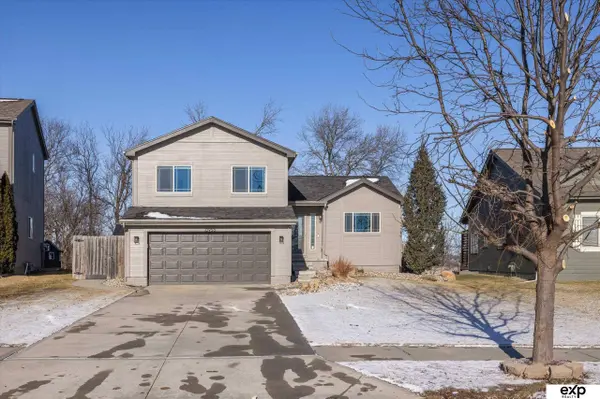 13958 Potter Parkway, Omaha, NE 68142