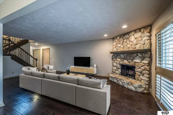 3606 S 74th Street, Omaha, NE 68124