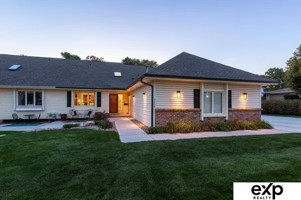 3606 S 74th Street, Omaha, NE 68124