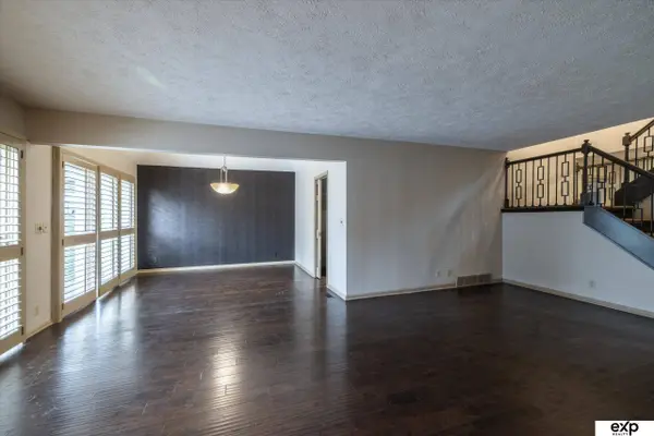 3606 S 74th Street, Omaha, NE 68124