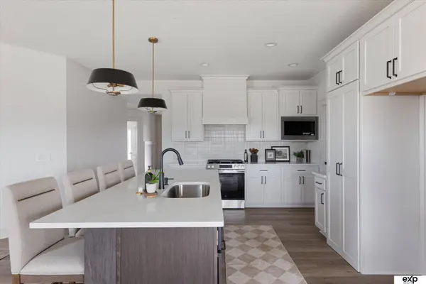 10212 S 180th Avenue Circle, Omaha, NE 68136