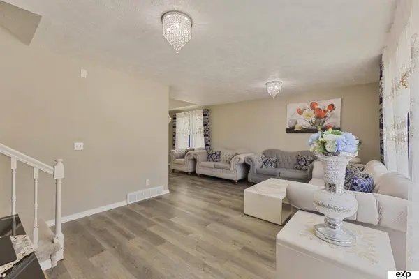 1106 Eldorado Drive, Omaha, NE 68154