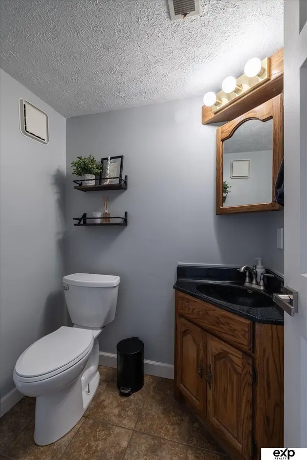 5073 S 159th Circle, Omaha, NE 68135