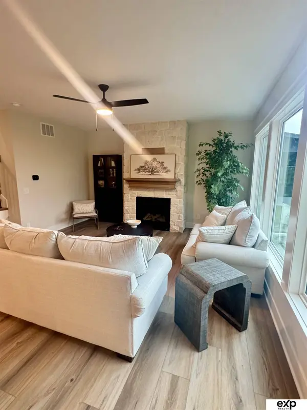 10010 S 184th Street, Omaha, NE 68136