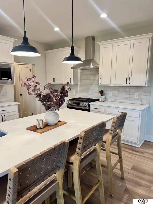 10010 S 184th Street, Omaha, NE 68136