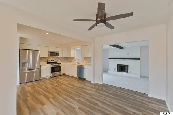 5041 S 93rd ST, Omaha, NE 68127