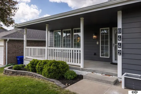 8442 Craig AVE, Omaha, NE 68122