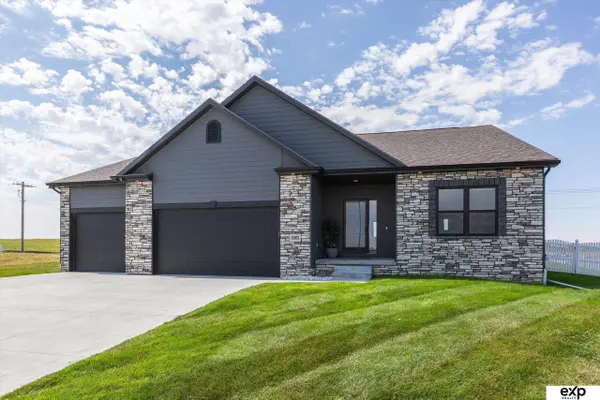 10002 S 191 AVE, Gretna, NE 68136