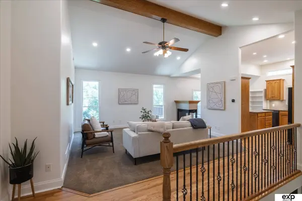 230 E View DR, Council Bluffs, IA 51503