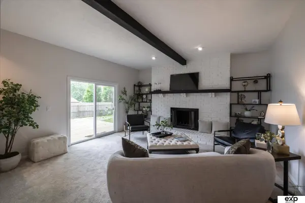 5041 South 93 ST, Omaha, NE 68127