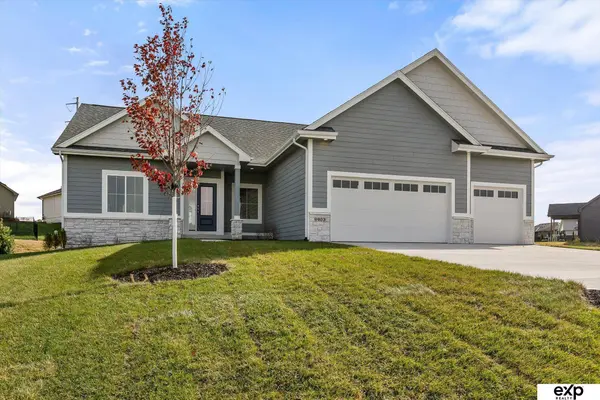 9903 S 181st ST, Omaha, NE 68136