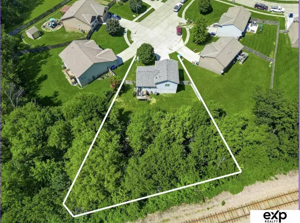 11325 S 212th ST, Gretna, NE 68028
