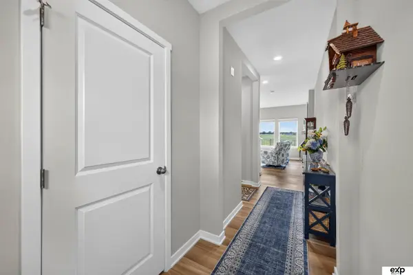 17675 Rose Lane RD, Omaha, NE 68136