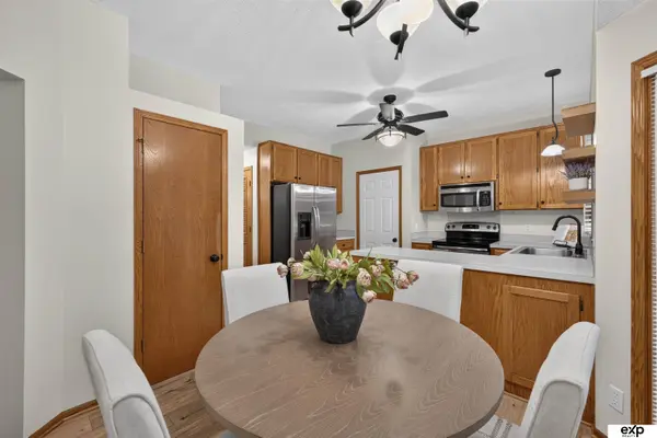 15529 Margo ST, Omaha, NE 68138