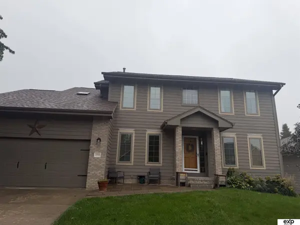 4702 N 136th ST, Omaha, NE 68164