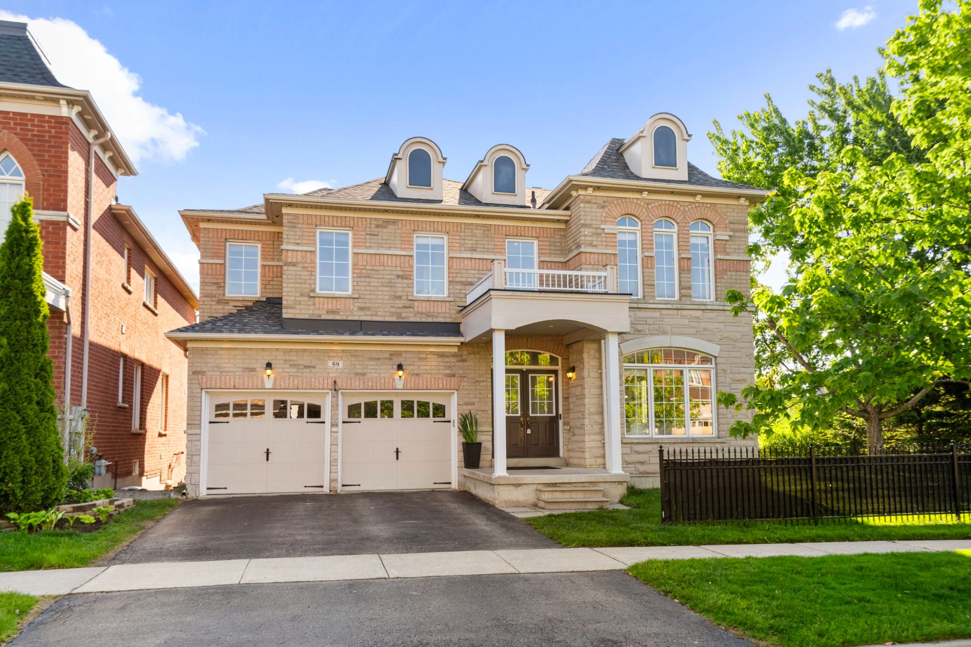 59 Smoothwater Terrace