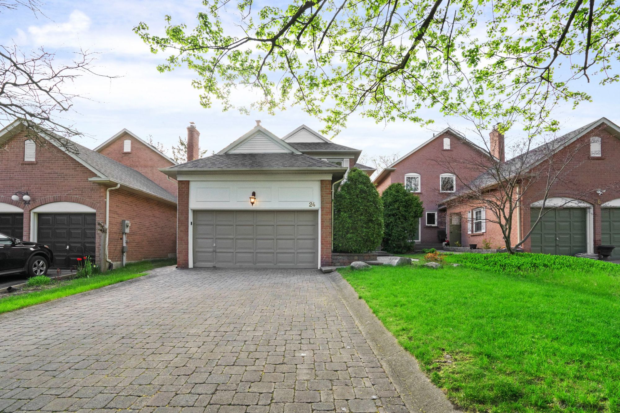 24 Juniper Crescent,Markham