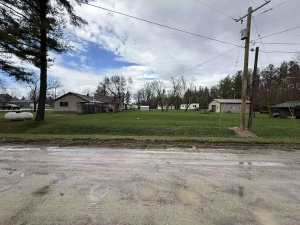 1450 Sheldon Street, Alger, MI 48610