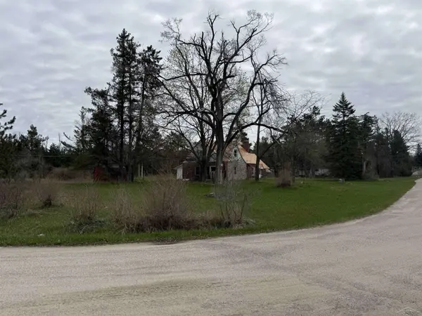 1701 Home Drive, Fairview, MI 48621