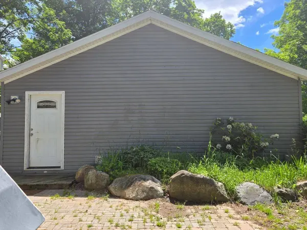 10263 Maple Valley Road, Abbottsford, MI 48624-9111