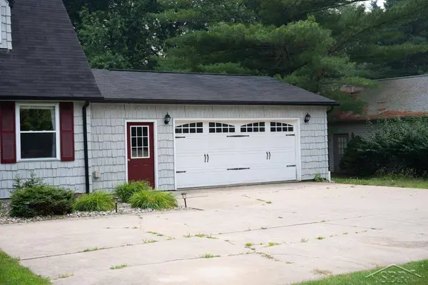 5590 Linksview Way, Gladwin, MI 48624