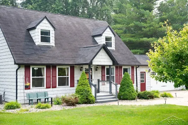 5590 Linksview Way, Gladwin, MI 48624