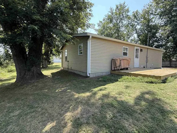 4767 N Saginaw Bay Shore Drive, Pinconning, MI 48650