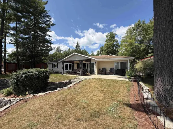 3422 E Pinecrest Drive