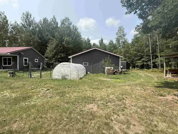 648 N Lewis Road, Shepherd, MI 48883