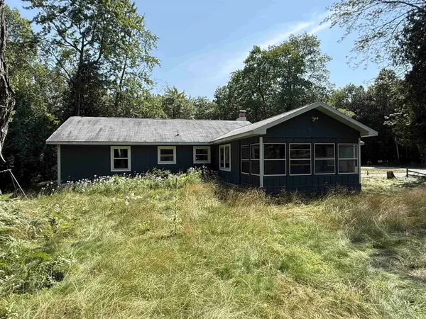 4879 Kingswood Lane, Oscoda, MI 48750