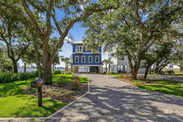 1047 Water Oaks Circle, Gulf Shores, AL 36542