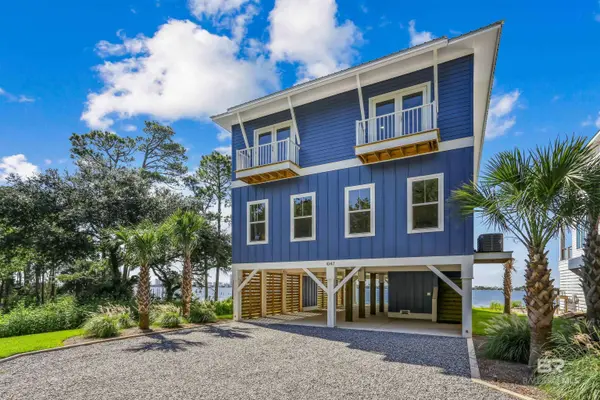 1047 Water Oaks Circle, Gulf Shores, AL 36542