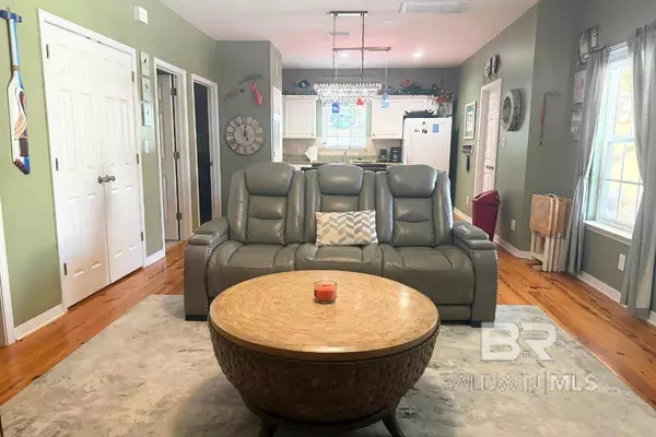 5601 State Highway 180 #402, Gulf Shores, AL 36542