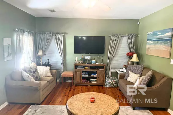 5601 State Highway 180 #402, Gulf Shores, AL 36542