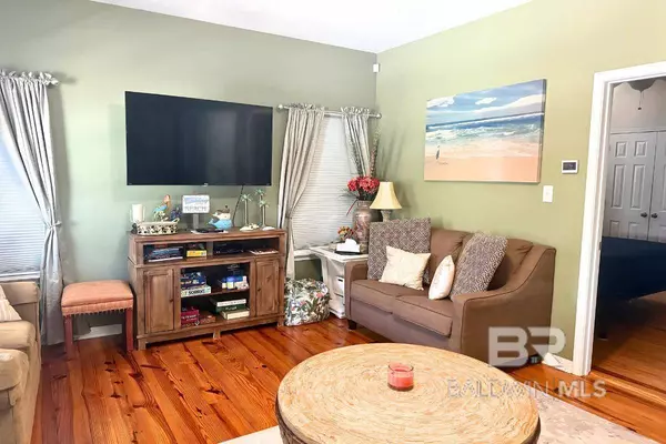 5601 State Highway 180 #402, Gulf Shores, AL 36542