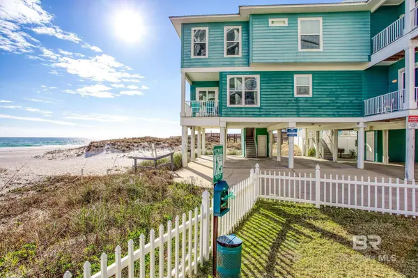 551 E Beach Boulevard #1, Gulf Shores, AL 36542