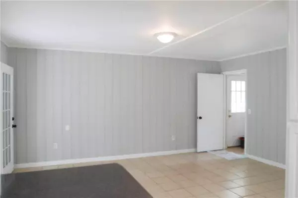 695 Lanes Bridge RD, Jesup, GA 31545