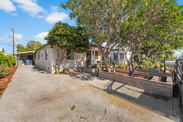 402 N McKinley Ave, Oxnard, CA 93030-3651