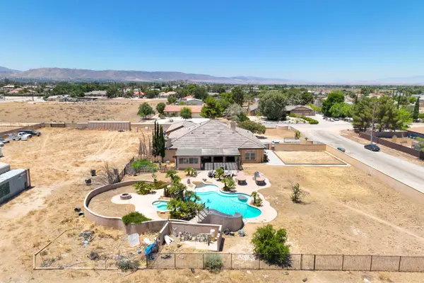 42094 21st St W, Lancaster, CA 93536-3306