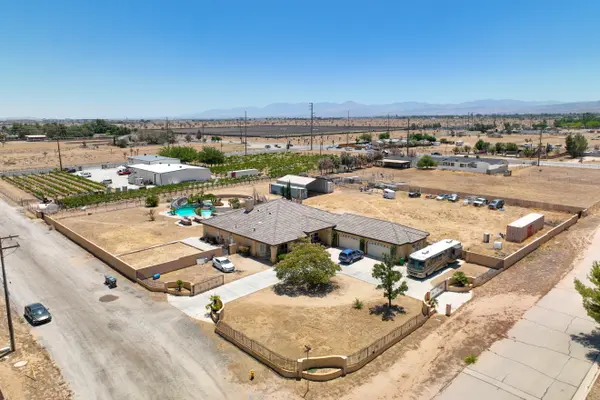 42094 21st St W, Lancaster, CA 93536-3306