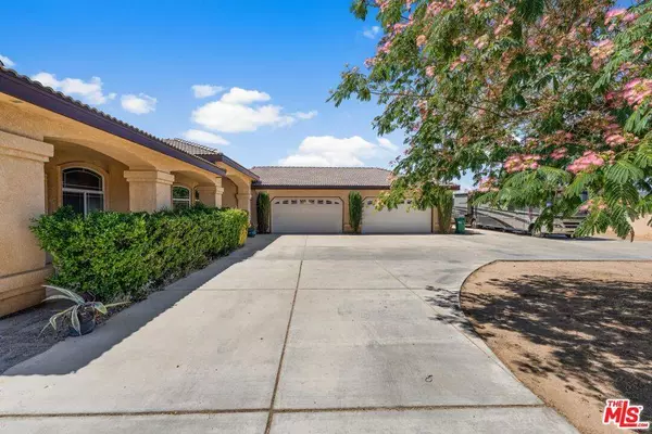 42094 W 21st ST, Lancaster, CA 93536