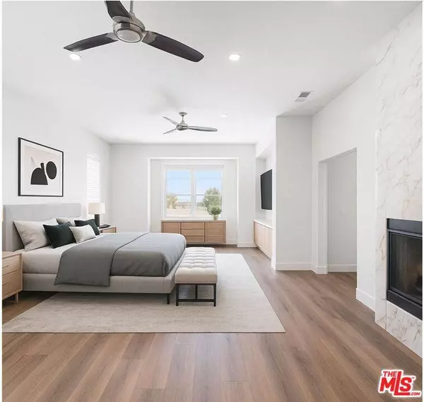 42094 W 21st ST, Lancaster, CA 93536