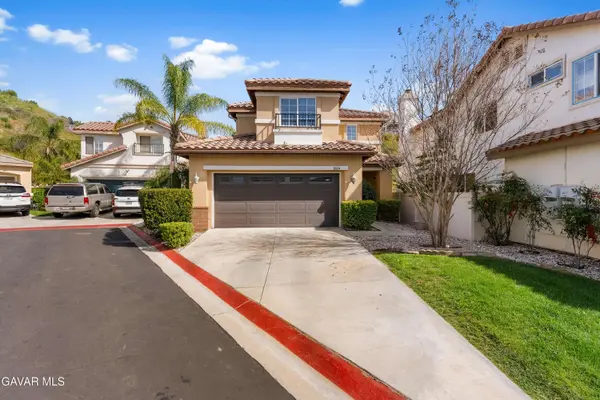 18604 Eos LN, Canyon Country, CA 91351