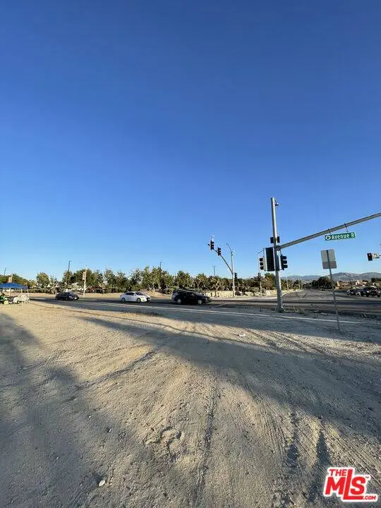 55 E Avenue R Ave #R, Palmdale, CA 93550