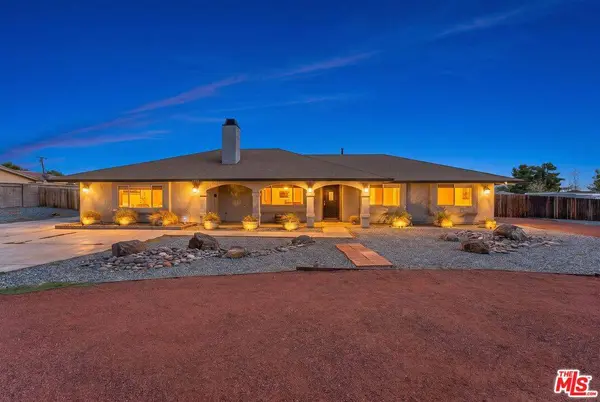 15361 Mondamon Rd, Apple Valley, CA 92307