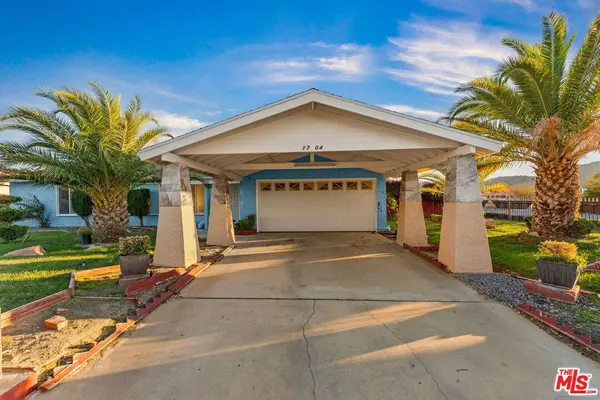 17104 Schollview Ave, Palmdale, CA 93591