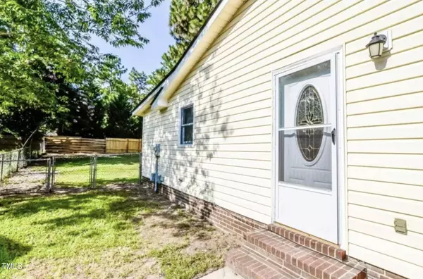 110 Elfreth Lane, Spring Lake, NC 28390